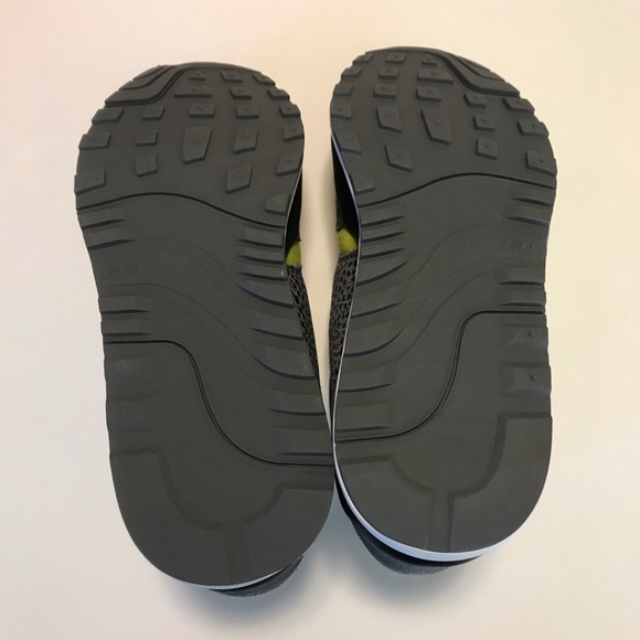 Nike Air Safari SE Size 8 Sneakers Grey Cactus - Picture 5 of 8